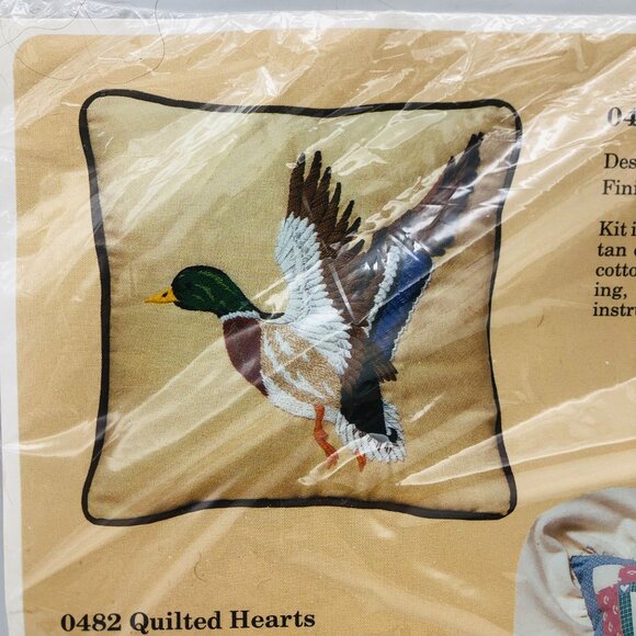 New The Creative Circle Magnificent Mallard Wool Embroidery Pillow Kit #0481 - Picture 1 of 6